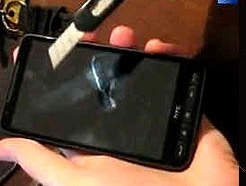 ทดสอบความอึดหน้าจอ HTC HD2 ทนจริงๆๆๆ