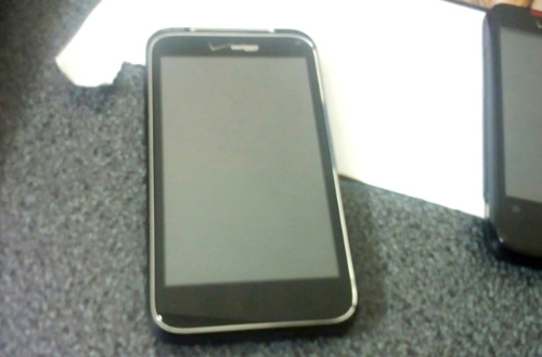 HTC รุ่นปริศนา!! มีภาพหลุดตัวจริงออกมาให้ชม ไม่มีปุ่ม!